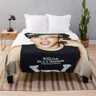 G Dragon Bigbang Throw Blanket